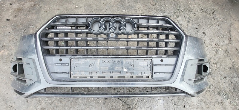 Купити Audi q7 4m 16r бампер перед передній решітка радіатора lz7s голий