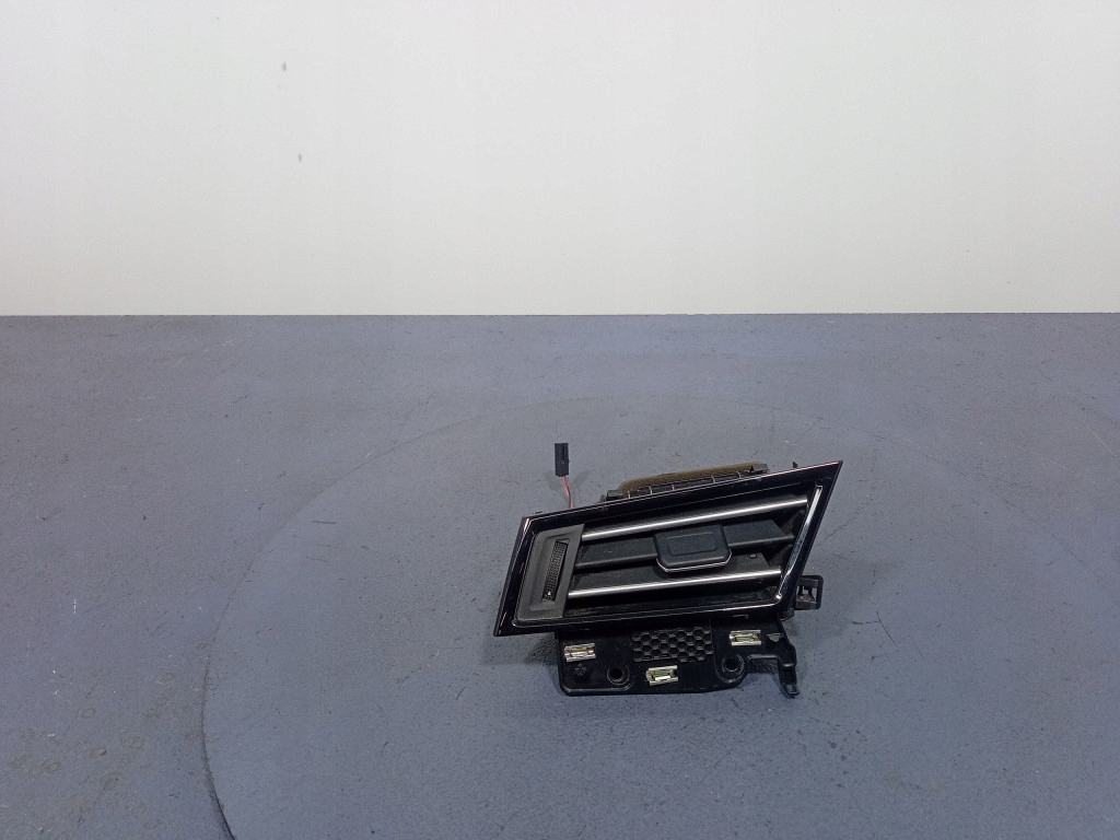 фото №1, Vw passat b8 решётки обдув левая 3g1819701e