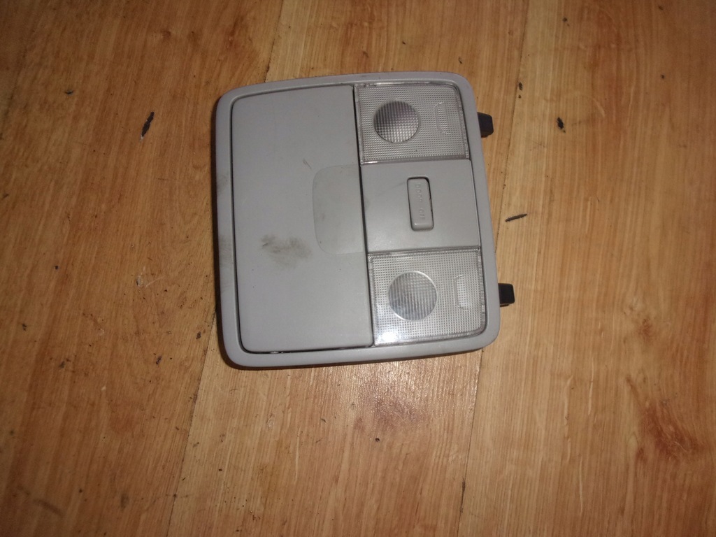 фото №1, Hyundai i30 i лампа освещение кабины