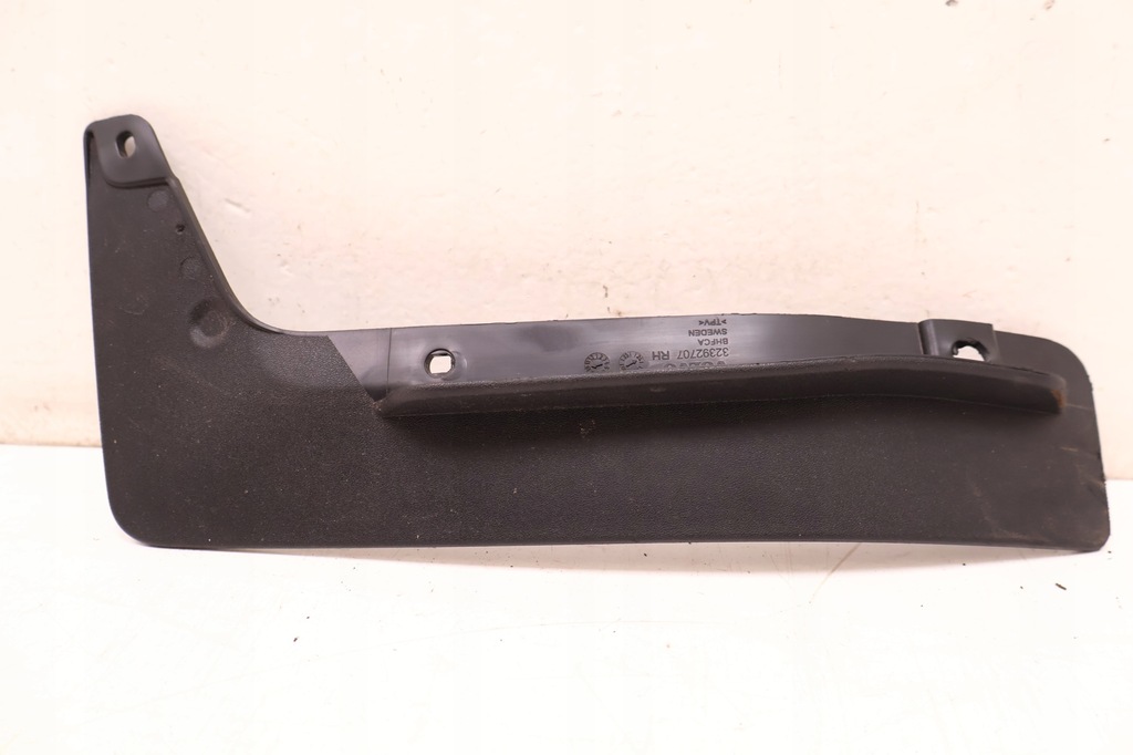 фото №1, Volvo xc60 ii брызговик правый перед 32392707