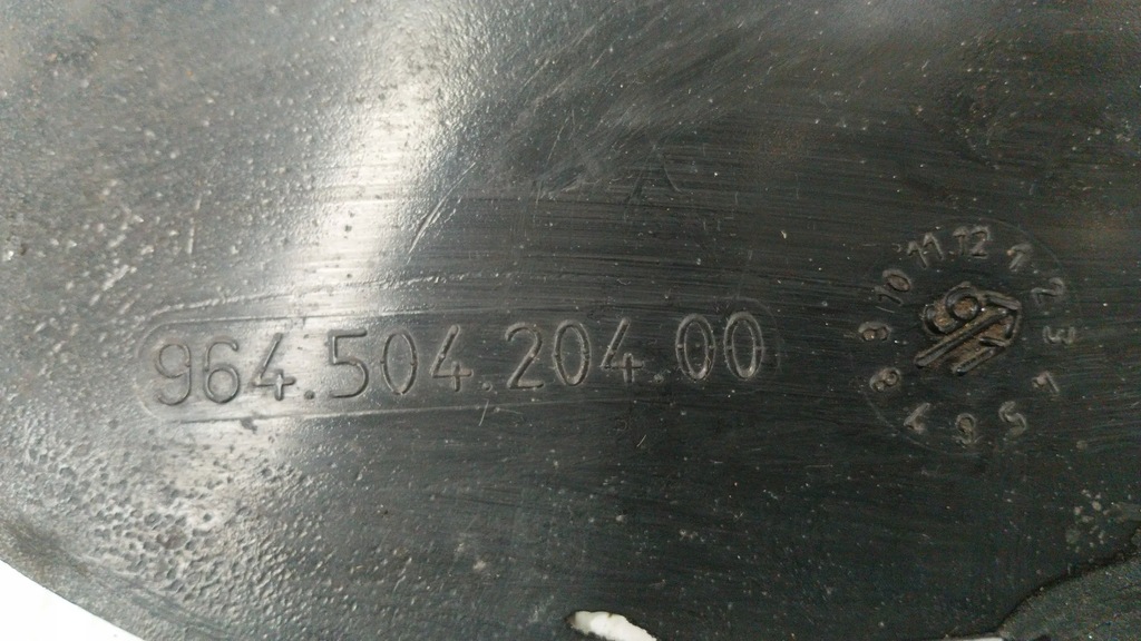 фото №11, Подкрылок передние часть задняя правое 96450420400 porsche 911 964 89-93