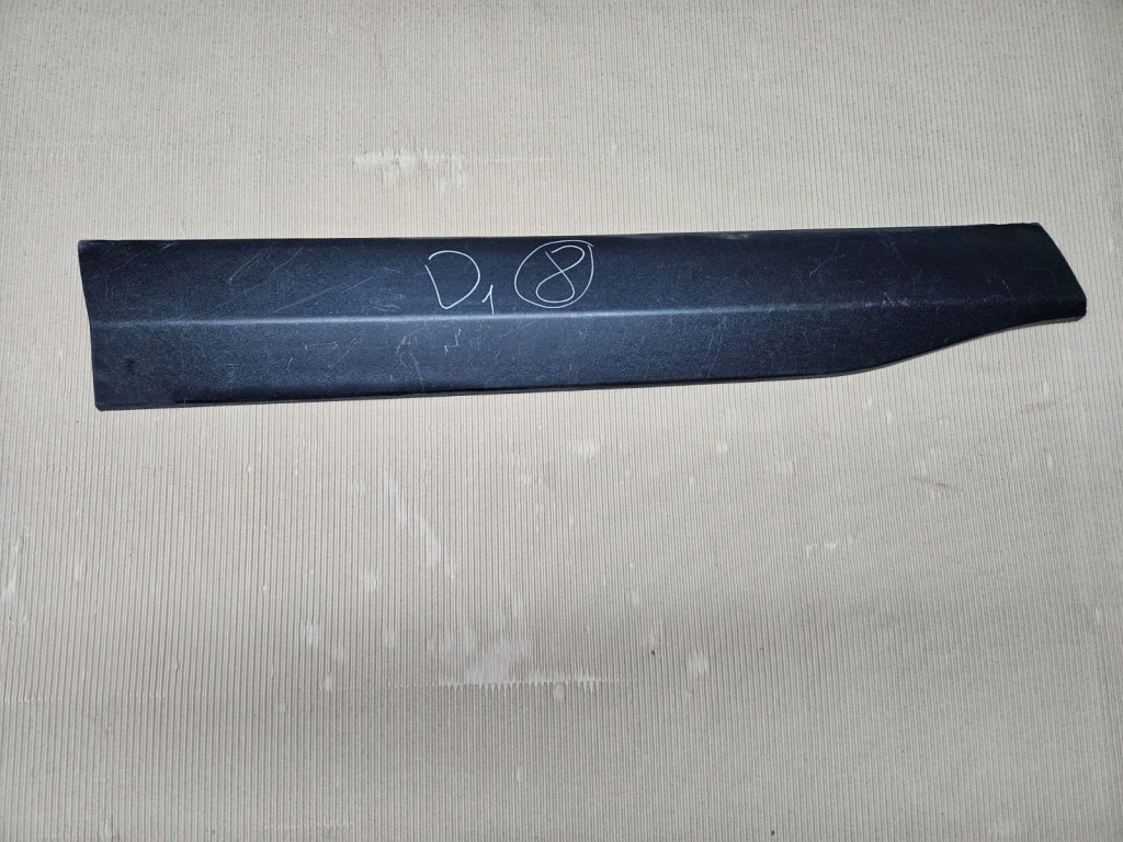 фото №1, Toyota rav4 iv 2018 - молдинг дверь перед l