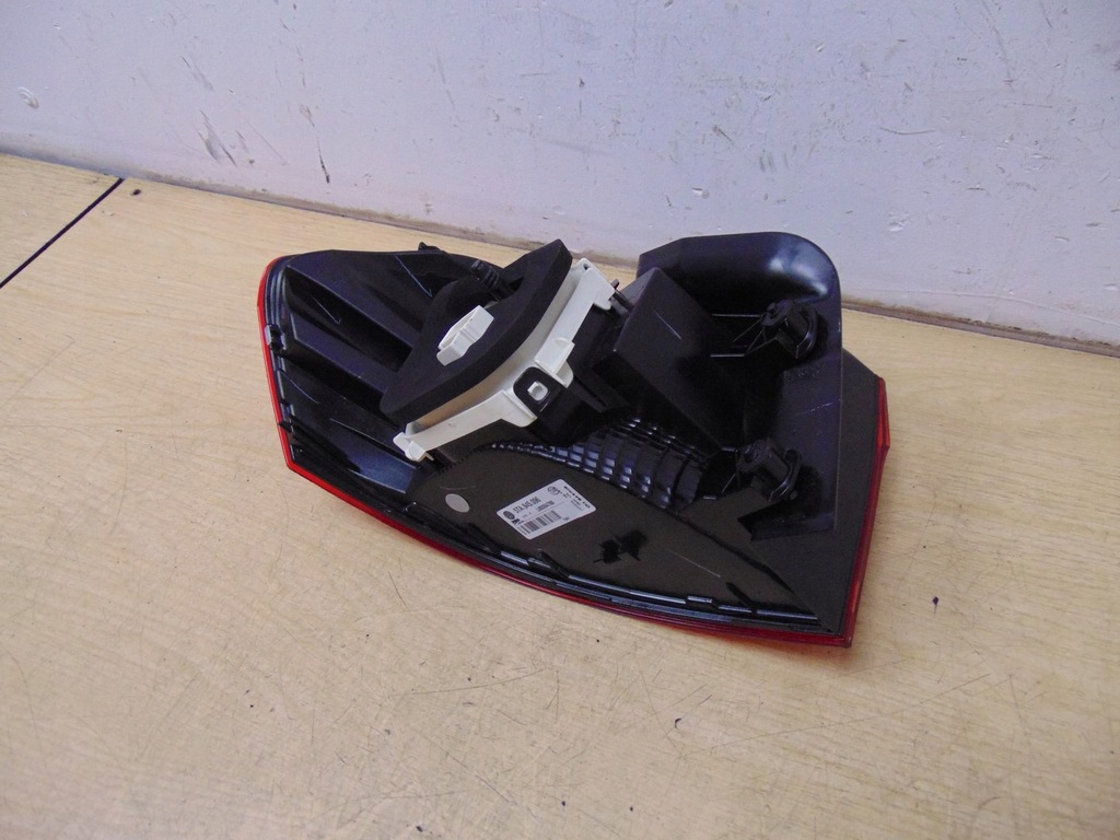 фото №10, Лампа права задня vw touran 2015- 5ta945096 europa nowa!!!