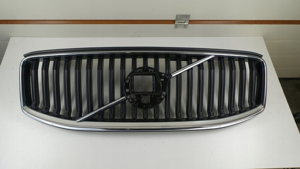 фото №1, Решітка радіатора решітка радіатора volvo xc60 ii lift