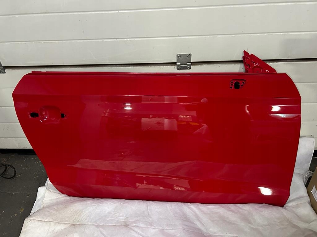 фото №1, Audi a3 8v lift cabrio дверь правое перед ly3u