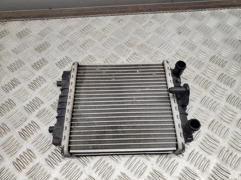 Audi a6 c7 4g 4g0121212 радиатор воды 3.0 tfsi Недорого