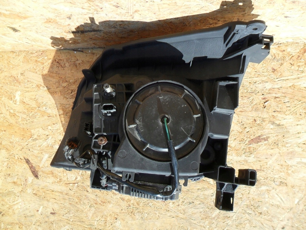 фото №13, Nissan x-trail t30 2001- ксенон правый