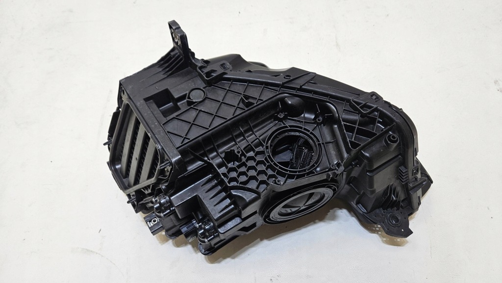 Фара правый  перед передняя audi q3 83a full led 83a941034 Киев