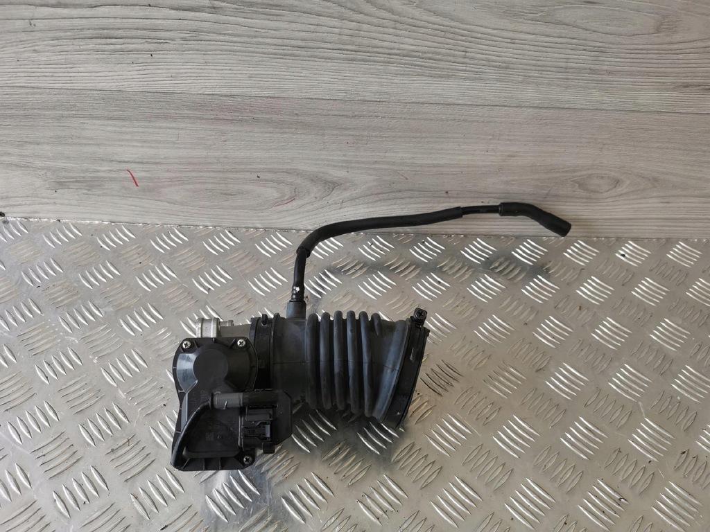 фото №1, Mazda cx5 ii 17-22 2.5b дроссельная заслонка штекер