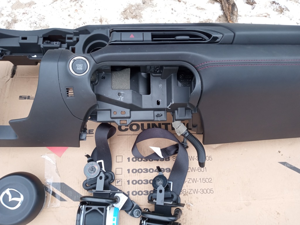 фото №7, Mazda mx-5 iv панель приладів консоль подушка