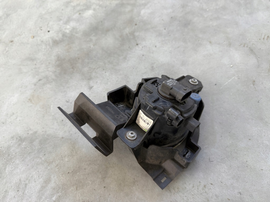 фото №4, Протитуманна фара рамка права renault modus 8200002470 8200259251