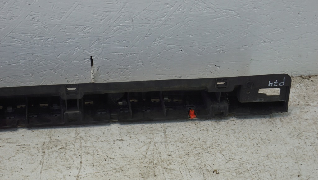 фото №14, Порог молдинг порог правая bmw x3 e83 3401010