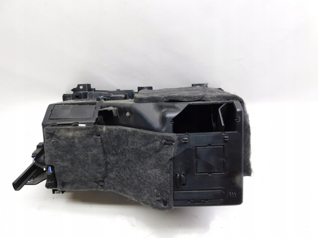 фото №12, Бардачок панели пассажира a2136800091 - mercedes w213 eu