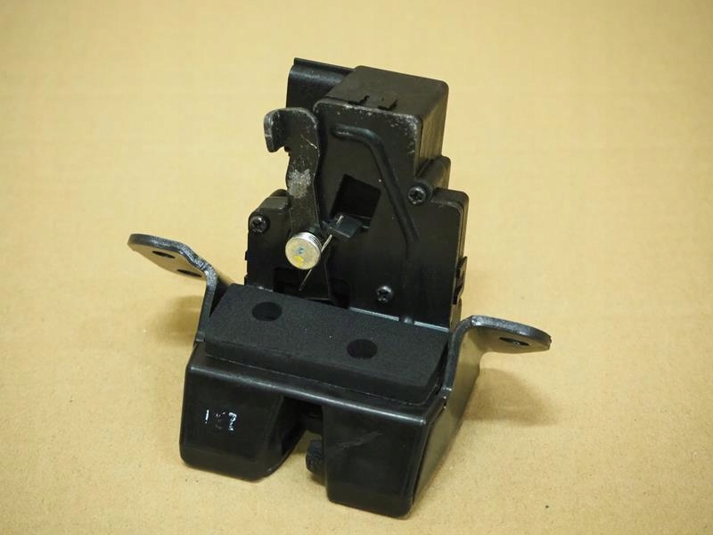 фото №1, Замок крышки hyundai i30 i