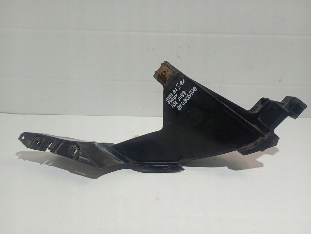 фото №1, Audi a1 передний правый направляющая лампы 8x0805608