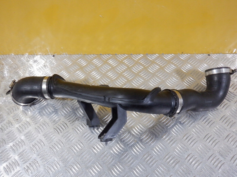 Шланг інтеркулер vw golf 07- 16 2.0 tfsi Доставка