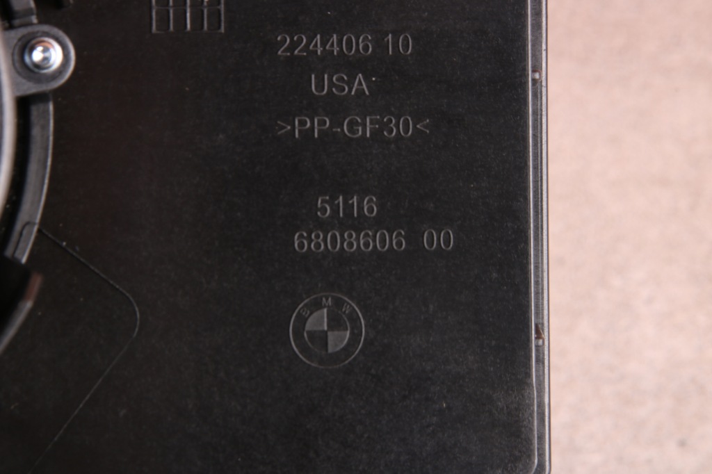 фото №10, Bmw x5 g05 x6 g06 x7 g07 кронштейн термический na напитки кружки подстаканник 6827173