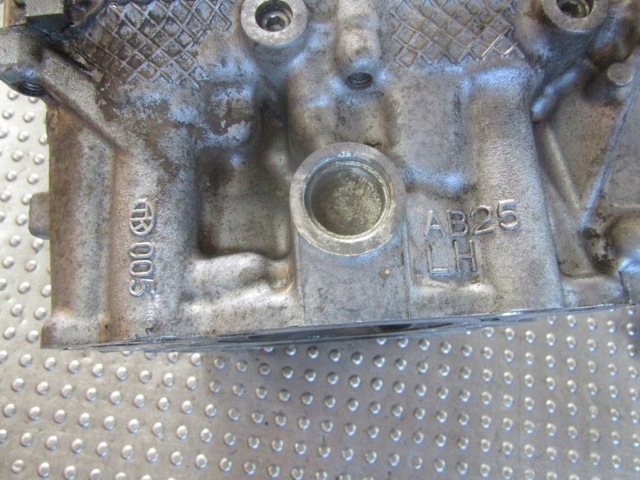 фото №12, Subaru legacy outback v 2.5i 2016 головка двигателя крышка левая