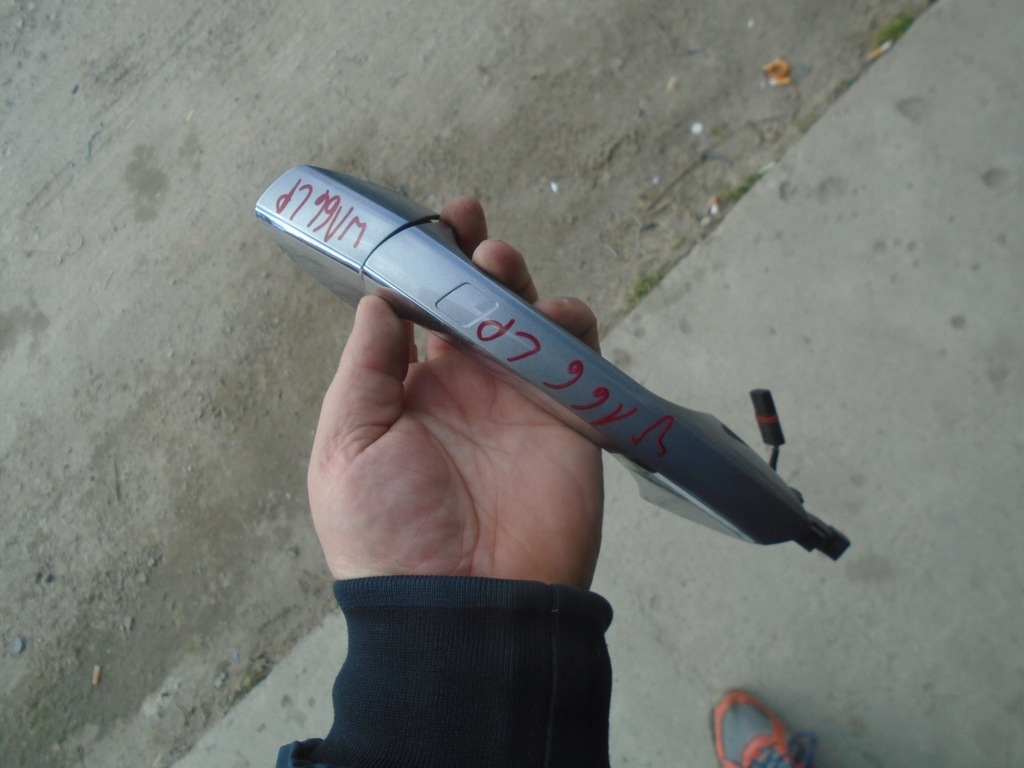 фото №1, Mercedes w166 ручка левая перед keyless go 792 ml