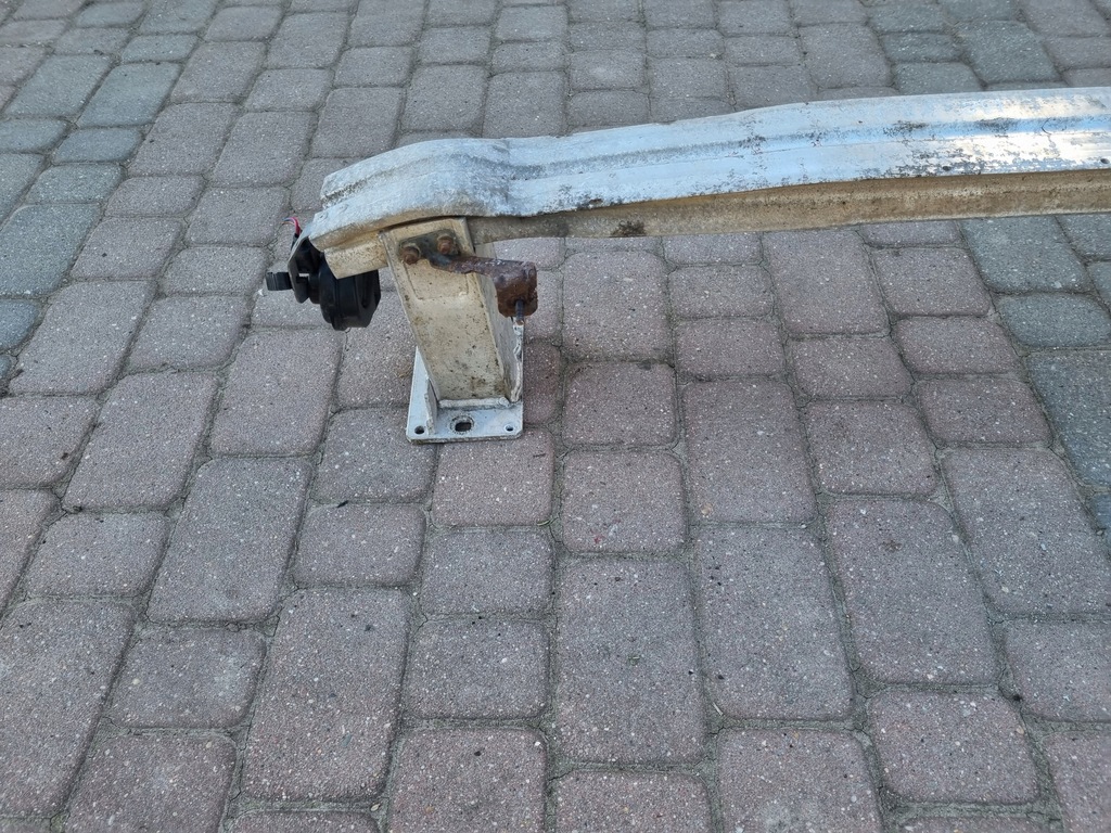 фото №8, Audi a4 b8 a5 8t отбойник балка бампера передняя перед