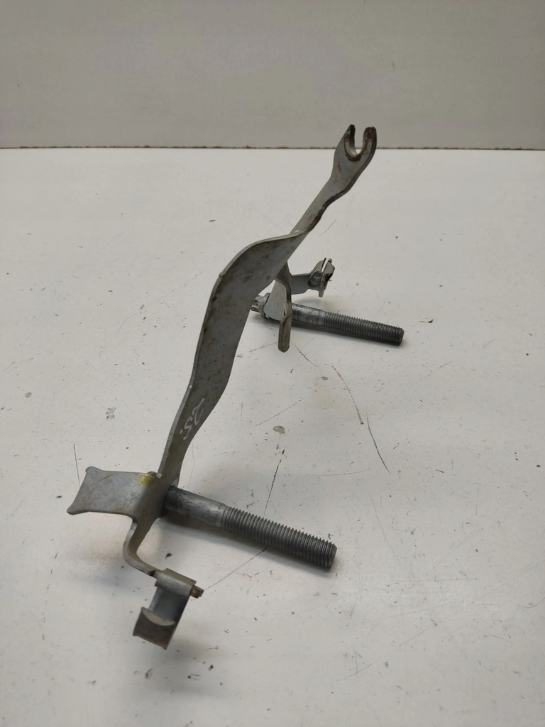 фото №5, Bmw 3 g20 g21 2022 кронштейн глушника 9488938