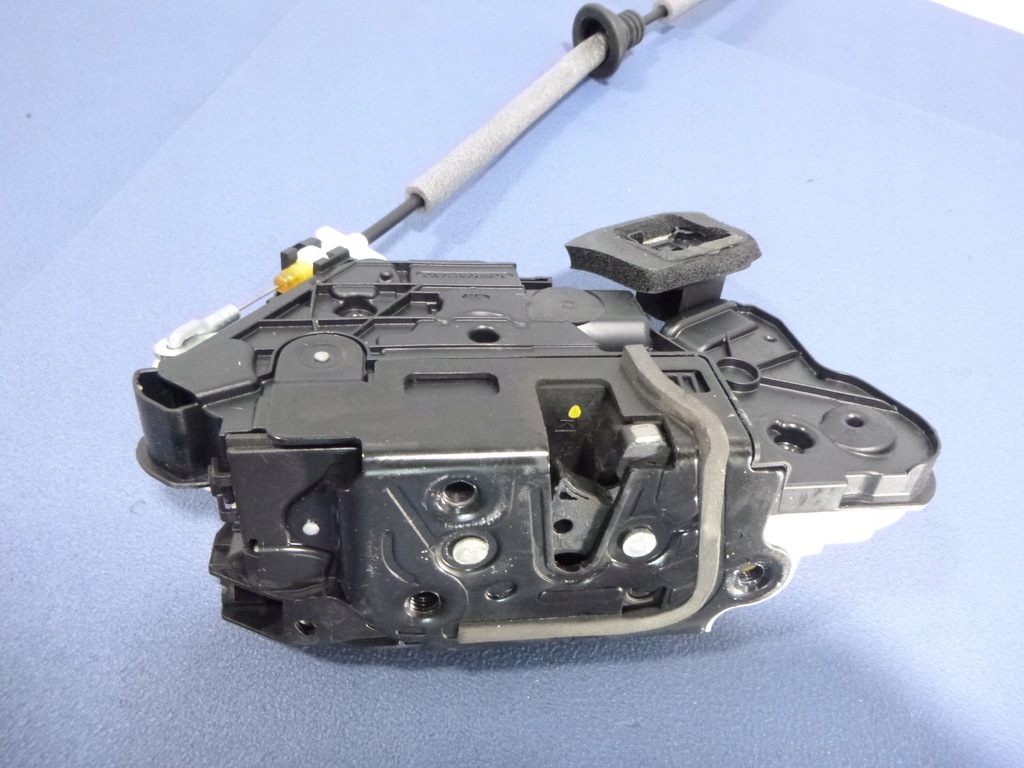 фото №2, Skoda rapid замок дверь правый перед 5e2837016a