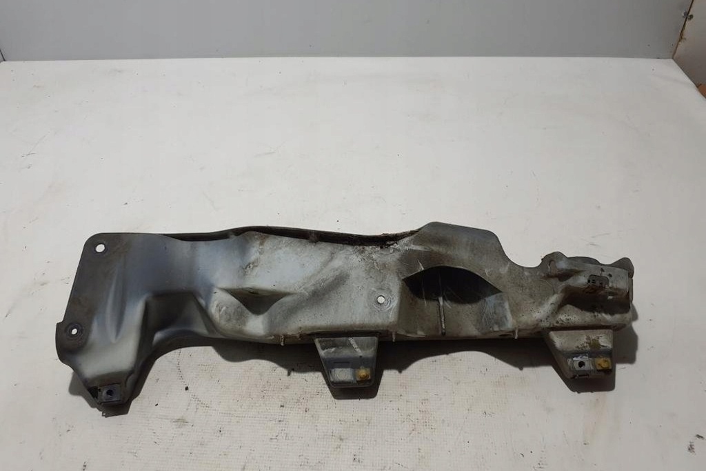 фото №1, Кронштейн передний правого крыла renault