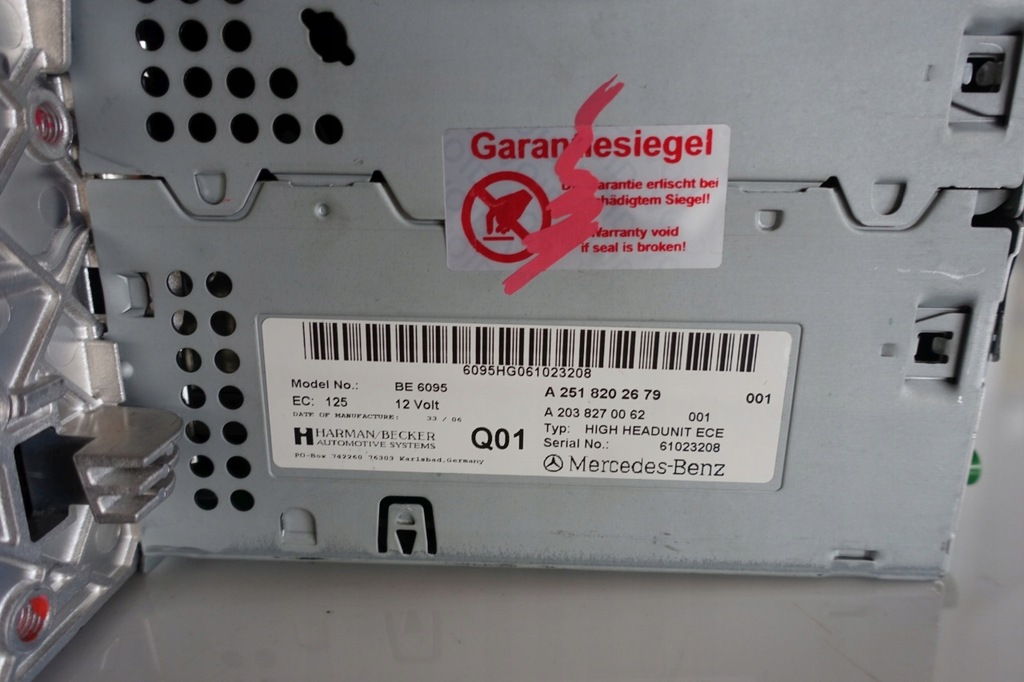 фото №5, Mercedes w251 радио comand 2518202679 r-klas navi навигация