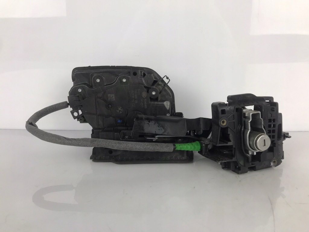 фото №2, Bmw i3 кронштейн ручка наружной левый перед 2013-2022