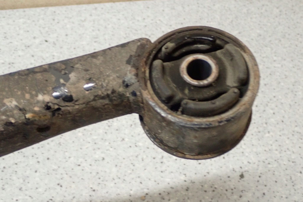 фото №6, Subaru forester ii 02- балка підвіска підрамник задня