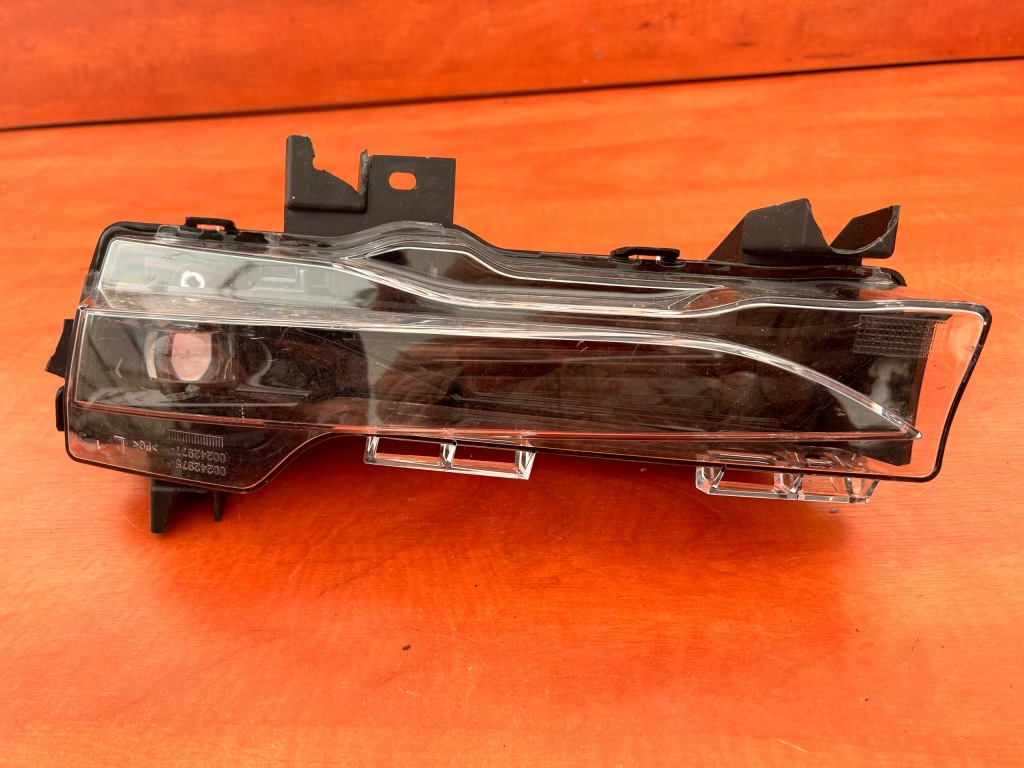 Купити Tesla model 3 y фара протитуманна фара ліва 1507932-00-c