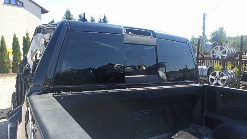 фото №1, Dodge ram 1500 gen iv 16- скло задня