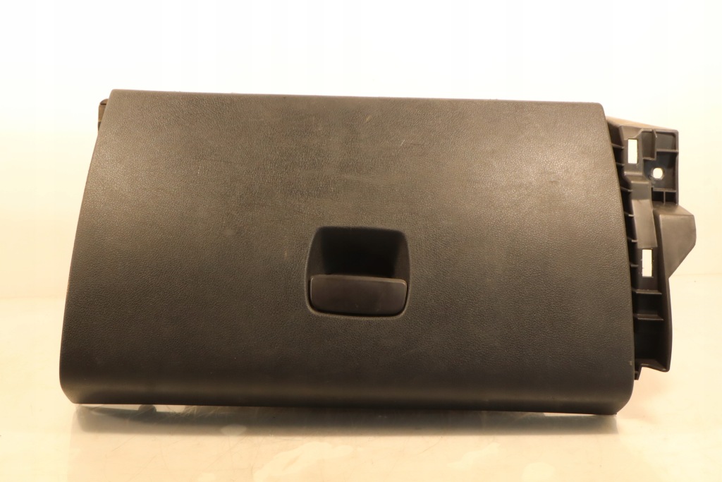 Купити Бардачок пасажира renault trafic iii