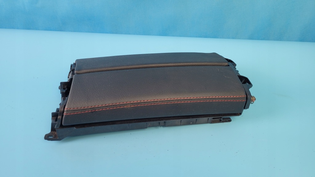 Купить Mercedes w247 b220 подлокотник бардачок czerwona nić