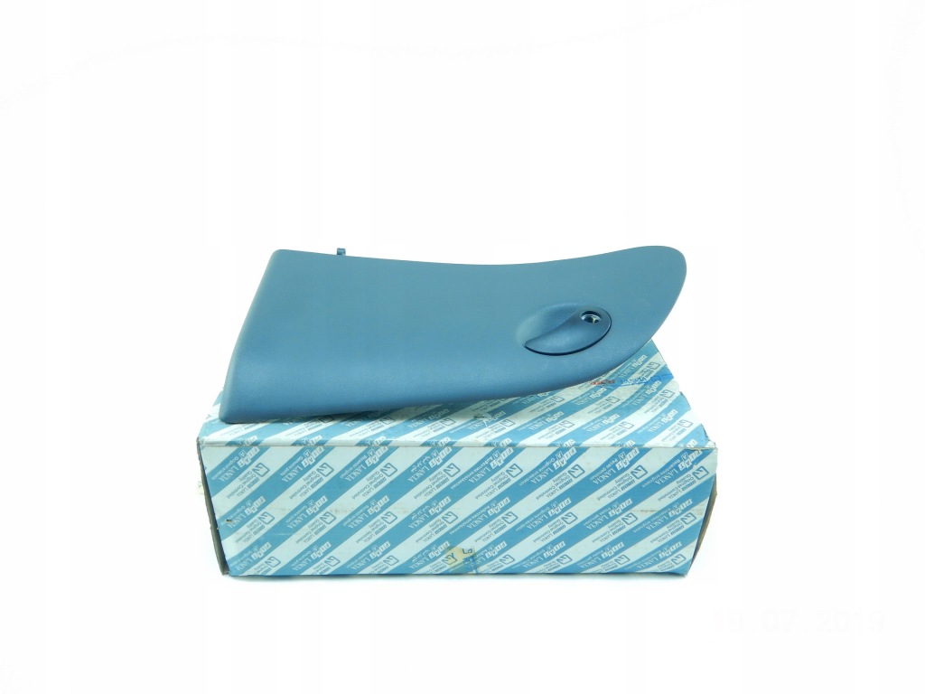 фото №1, Кришка панель бардачка fiat bravo 95-98 aso