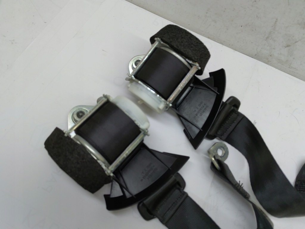 фото №4, Vw scirocco 2.0tdi pas безопасности правый левый задняя