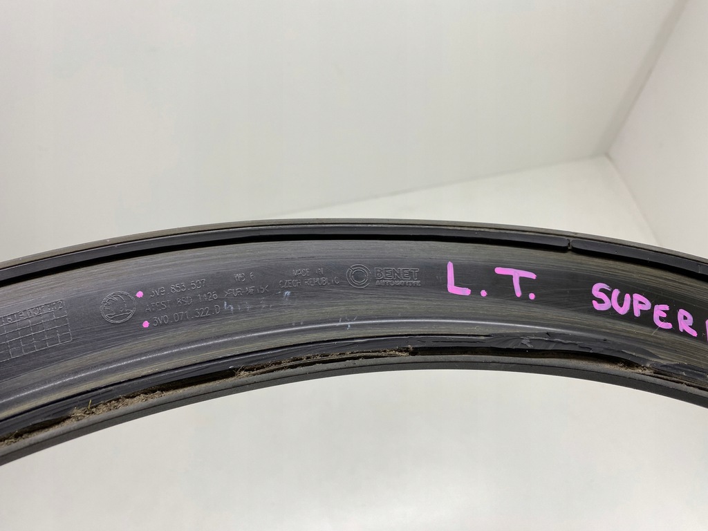 фото №8, Молдинг накладка подкрылок крыла skoda superb iii