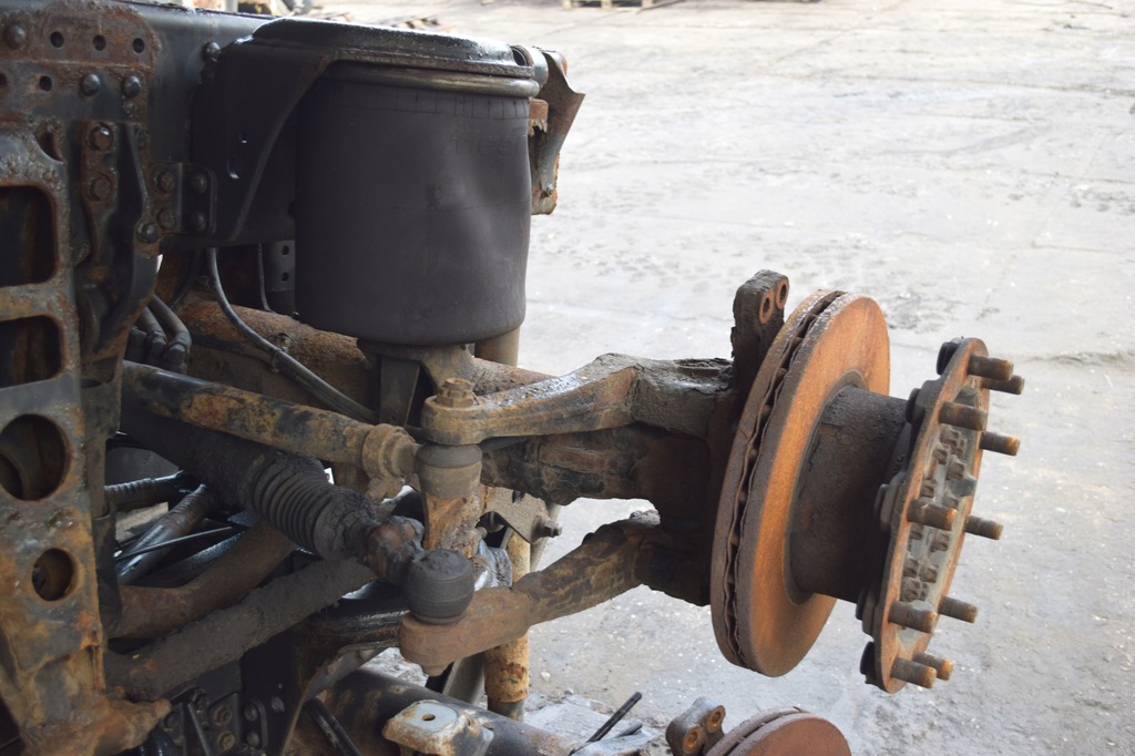 фото №1, Oś поворотная подъёмная man tgx tgs tga