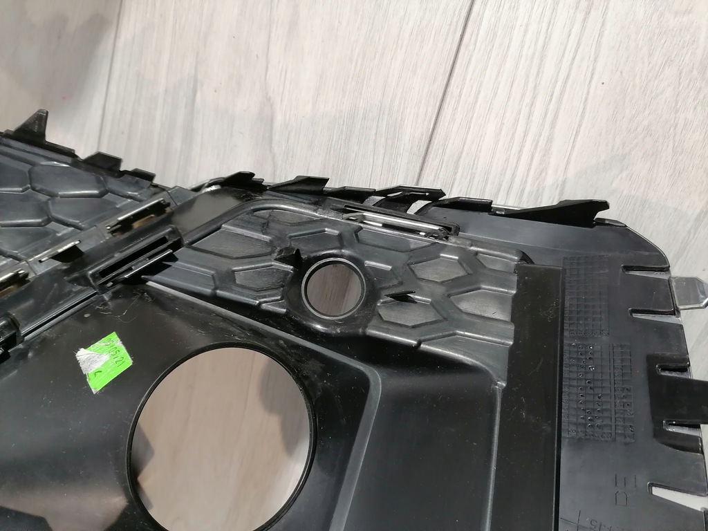 фото №11, Audi a5 20- s-line решётка бампер правая 8w6807682t