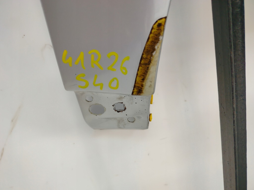 Volvo v50 s40 2 04r- крило правий перед передній 426 Зі Шроту