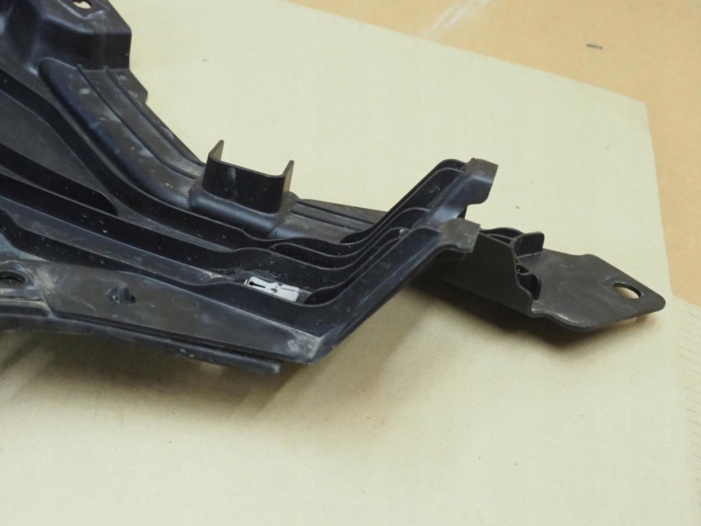 Mercedes w214 плита защита бампера перед левая a2145240200 с Разборки