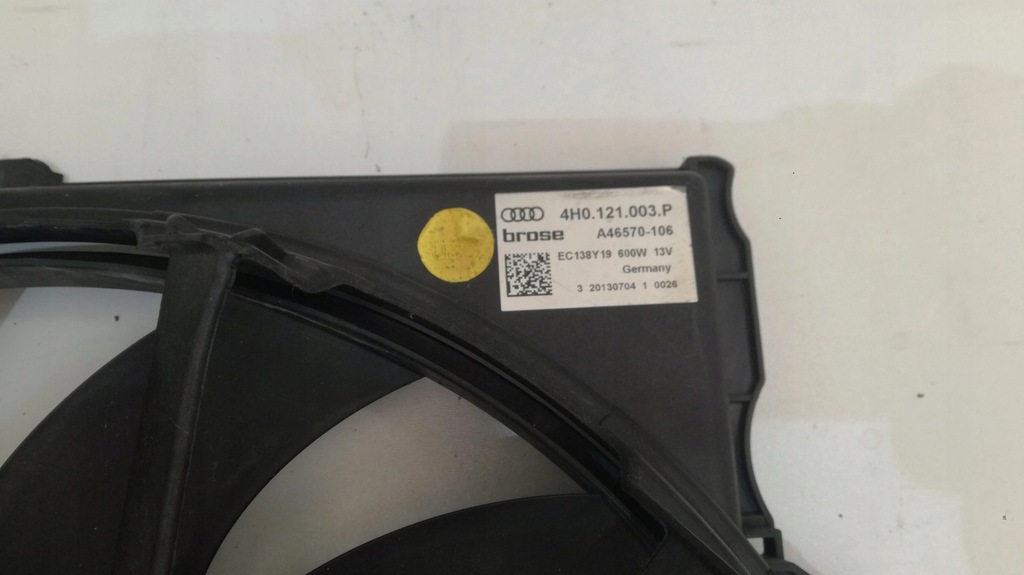 фото №11, Audi a8 4h корпус вентилятор 4h0121003p