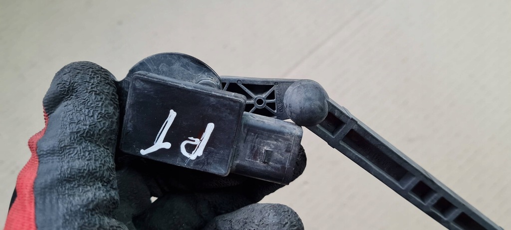 фото №9, Sq5 q5 80a датчик выравнивание лампа света правый задняя 80a907504