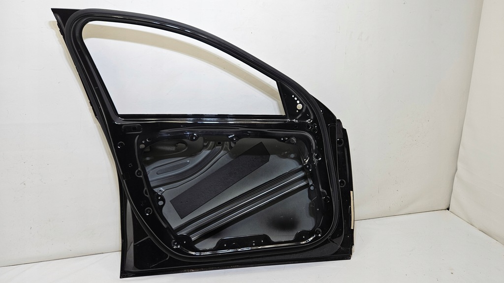 фото №14, Двері передні перед ліва mercedes c-klasa w206