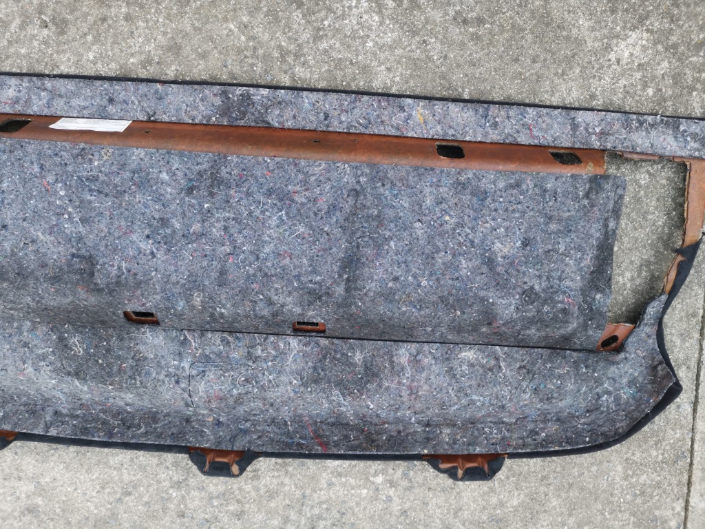 фото №5, Задняя задняя полка czarna динамики mercedes w124 sedan