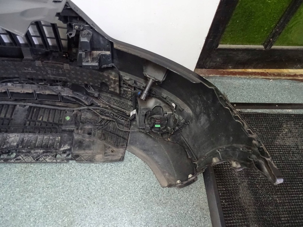 фото №10, Audi q3 8u 8u0 бампер передній 4pdc омивачі s-line