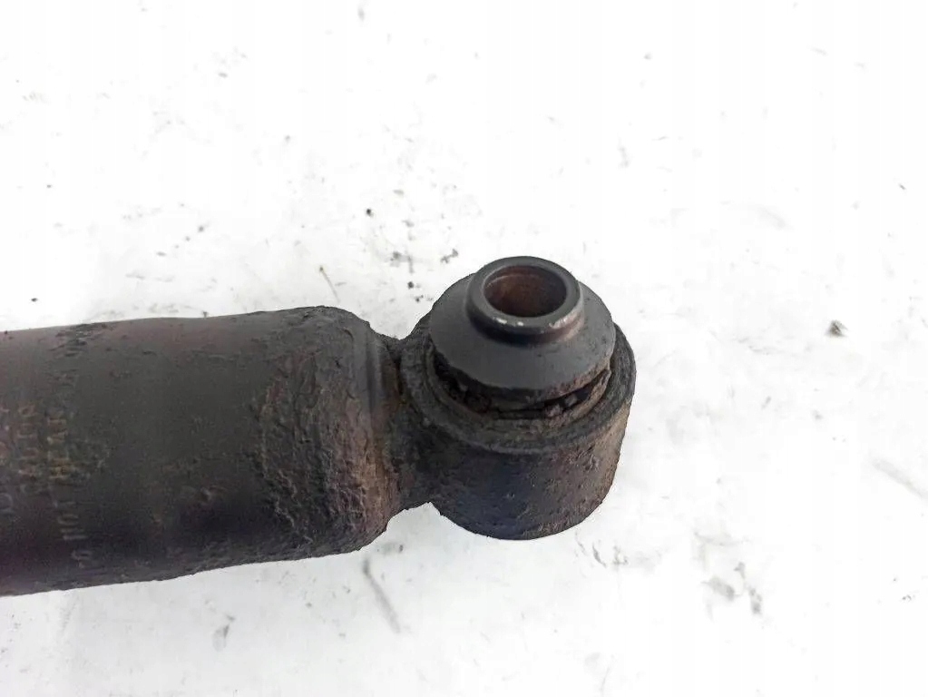 Амортизатор передний правый mercedes-benz m w163 a1633260200 34316321 2.7l Цена