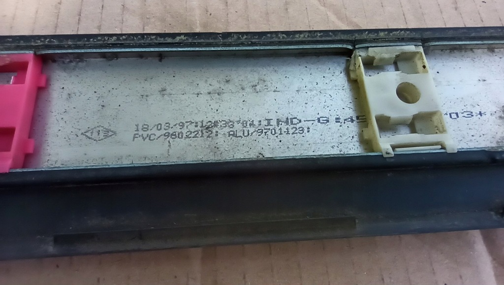 фото №4, Молдинг дверь правый задняя renault safrane