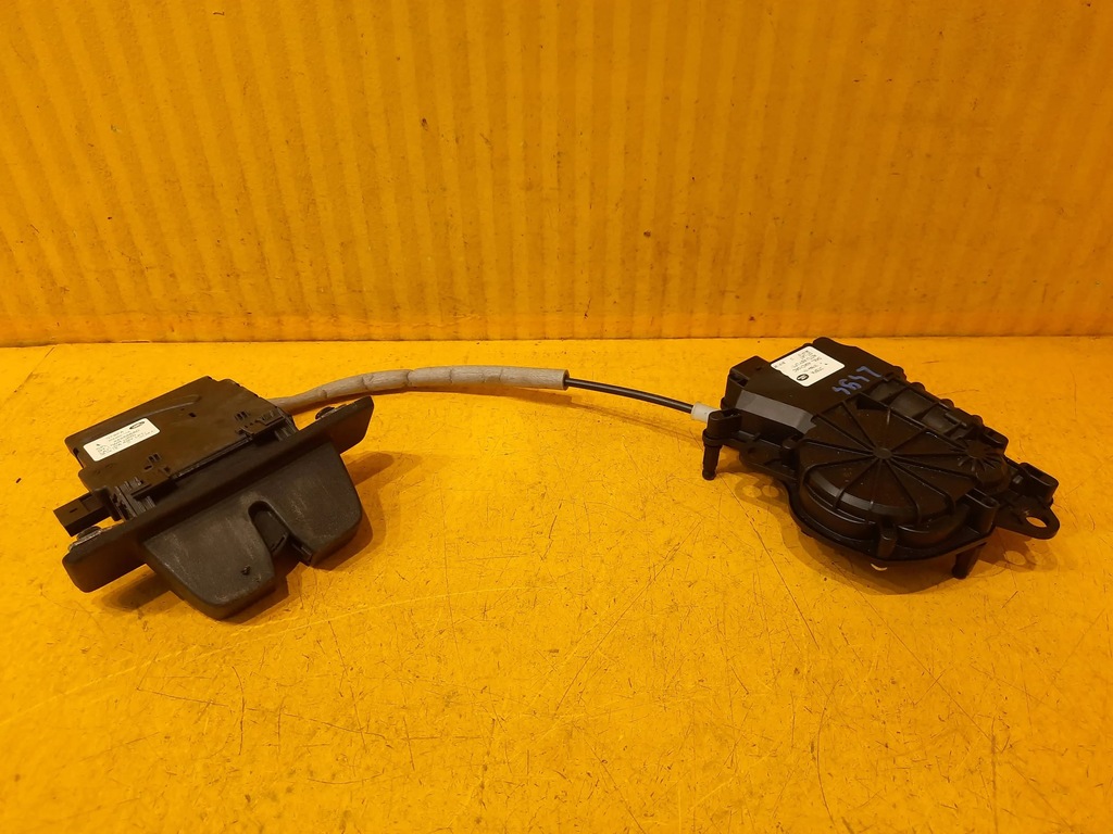 фото №1, Land rover sport l494 замок доводчик крышки