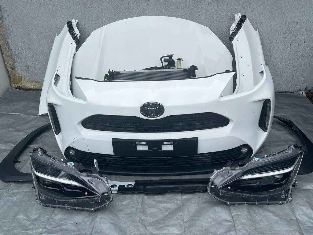фото №7, Toyota yaris cross бампер лампы капот крылья pas радиатор